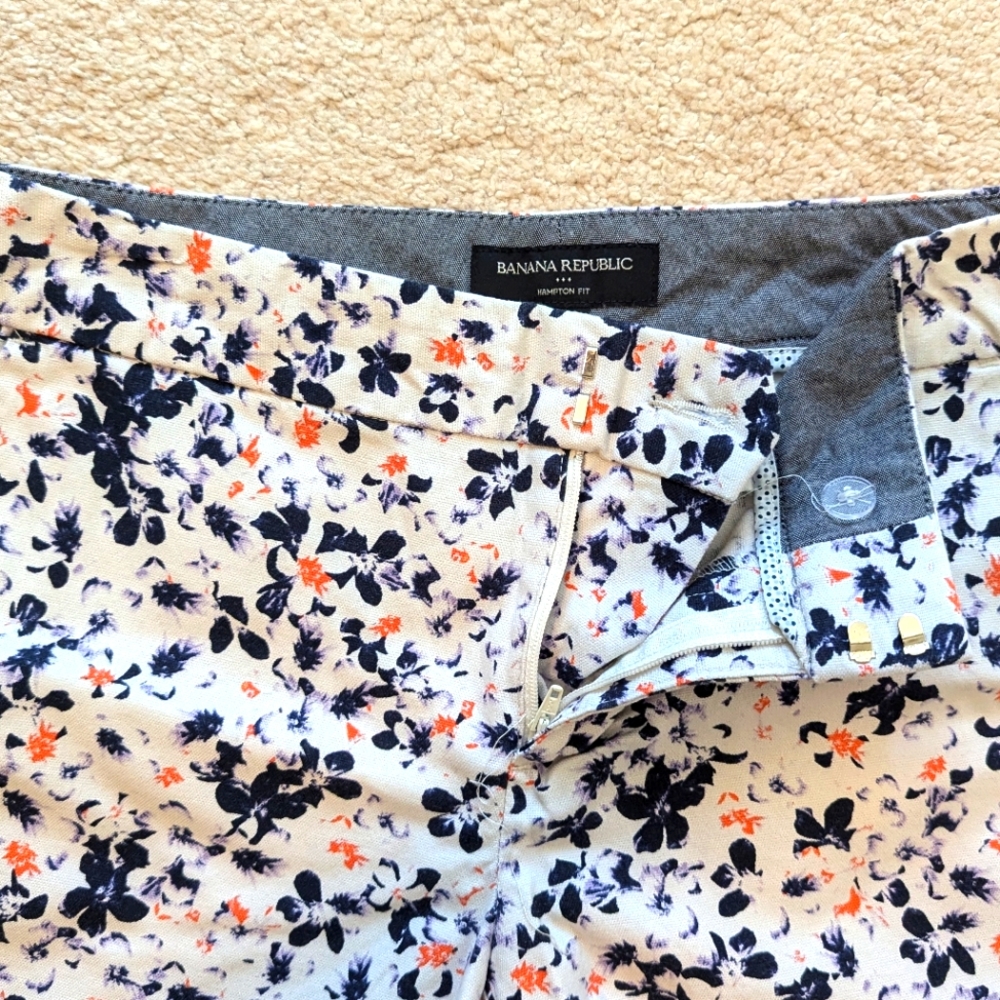Hampton Shorts - Picture 2 of 3